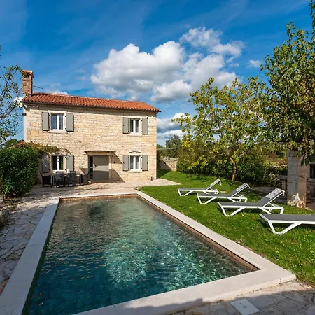 Eufemia Holiday home *